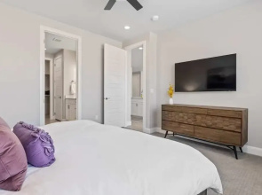 Family Desert Oasis 5 Bedroom Home