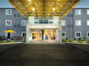 Studio Z Ascend Hotel Collection