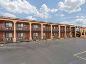 Econo Lodge Nashville North