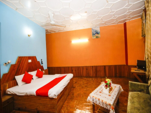 OYO 26724 Mid Way Tourist Resort