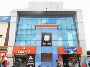 OYO 45599 Hotel Aaditya