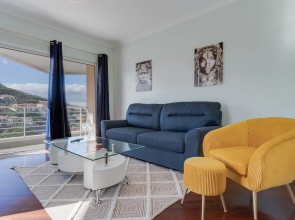 Duplex Camara de Lobos