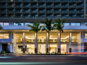 OUTRIGGER Waikiki Paradise Hotel
