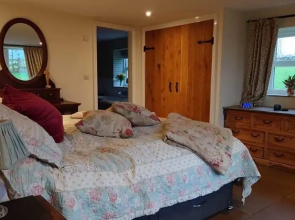 Inviting 1-bed Cottage in Preston