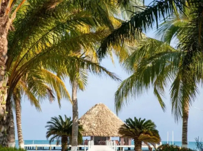 Rum Punch- Beachfront Bungalow Pool Kayaks Pier