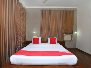 OYO 23580 Hotel The Grand