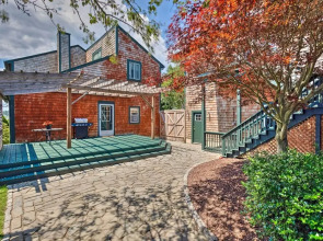 Coastal Abode w/ Beach Views, Walk to Beach & Bars