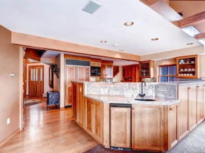 Mountain Valley Retreat East End Aspen Home by McCartney