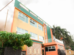 OYO 2757 庞多克诺尔拉哈j酒店(OYO 2757 Pondok Noer Rahayu)