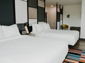 Aloft Omaha West