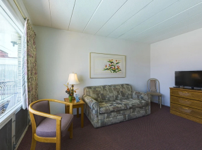 Panoramic Motel & Apartments