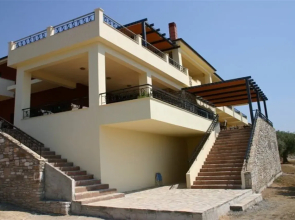 Feggari Hotel