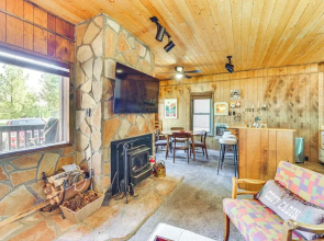 < 1/2 Mi to Angel Fire Resort: Dog-friendly Condo!