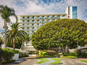 Fairmont Miramar Hotel