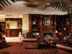 Savannah House Hotel
