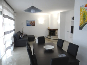 Grande appartamento al mare