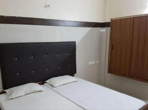 Hotel Parvathi International