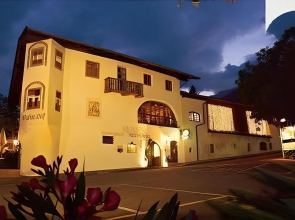 Ruster Resort