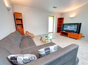Luxury 3-bedroom apartment Gonchara