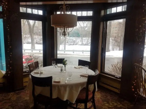 Nicollet Island Inn