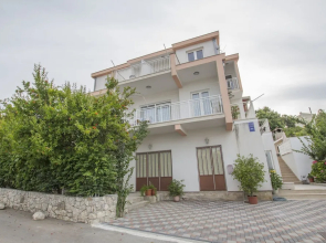 Apartments Vrlika