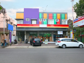 Violet Hotel