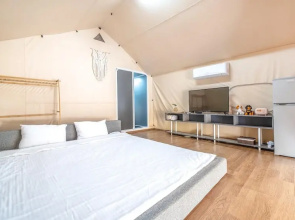 Yangpyeong Flower Caravan Pension
