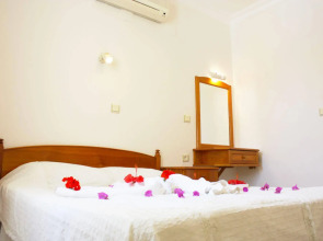 Toloman Hotel Bitez Beach