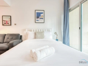 Calm Studio at Lake View Tower JLT by Deluxe Holiday Homes