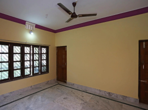 OYO 37792 Moonlight Residency