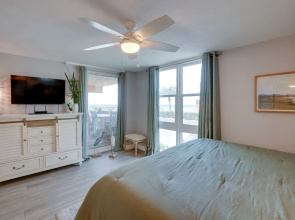 Tranquil Redington Beach Condo w/ Beach Access