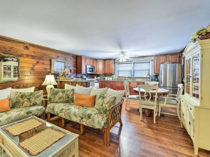 Seaside Park Apt: Outdoor Shower, Walk to Beach!