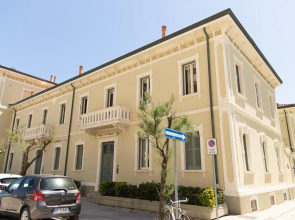 Zara D'Amare a Pesaro 10 metri dalla spiaggia by Yohome