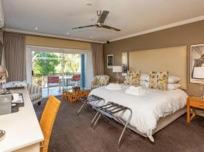 Pictures Guest House Boutique Hotel
