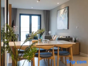 Zenity - 3 Bedrooms Apartment - Central D1