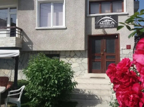 Mira Guest House