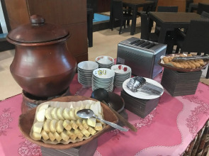 Surya Kencana Seaside Hotel