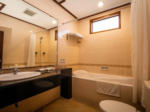 Yulia Beach Inn Kuta