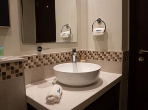 HiGuests - Reva Residences