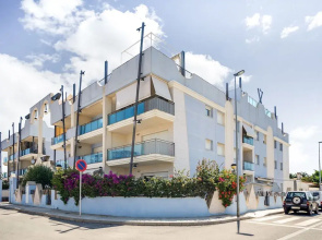 Comfortable Apartment Near the Sea