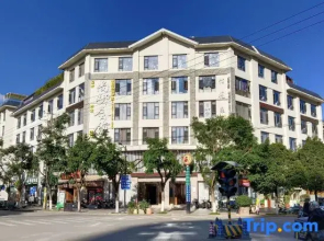 Fuxian Lake Hotel
