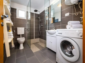 Apartments Maia Lena