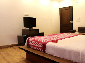 OYO 305 Hotel Rajdeep Palace