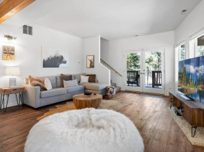 Royal Retreat by Boutiq