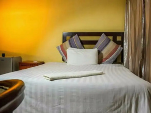 Chana Lodge