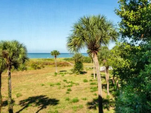 South Seas Beach Villas