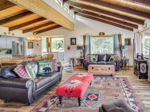 Monte Verde Lake Access & Views: Spacious Retreat!