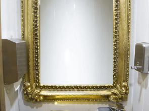 Golden Rain Hotel Old City