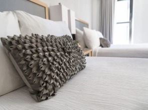 Hotel Saint Clair- Magnificent Mile