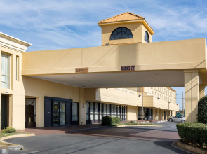 Quality Inn Near Joint Base Andrews - Washington Area